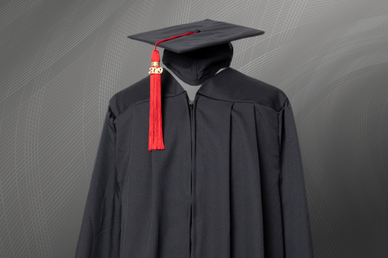 How to Choose the Best Graduation Cap Gown Tassel Designs